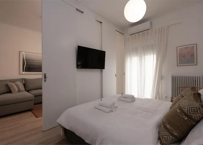 Unique 2 Bedrooms Apartment, Steps To Plaka And City Center