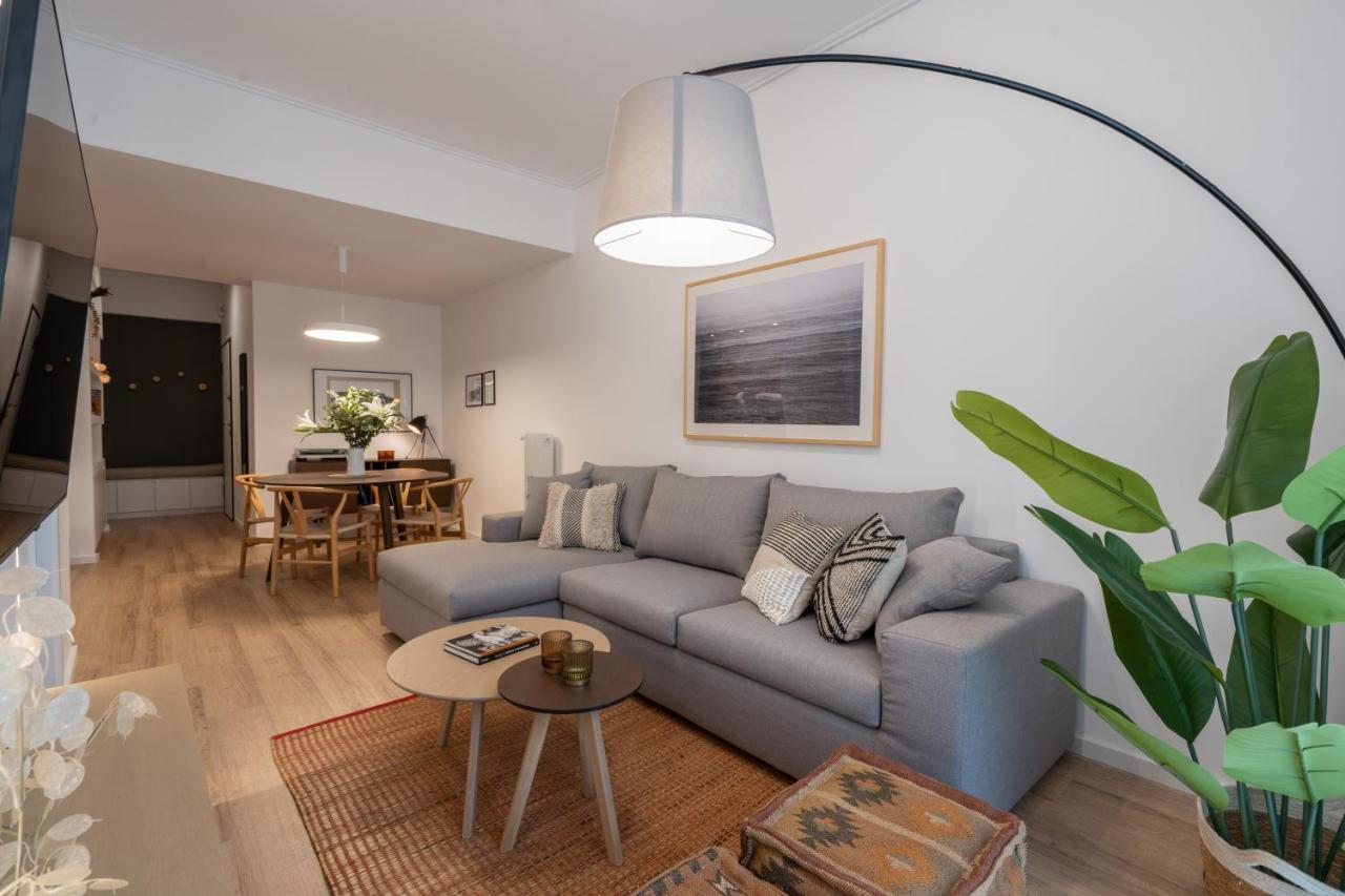 Unique 2 Bedrooms Apartment, Steps To Plaka And Center Apartment Athens