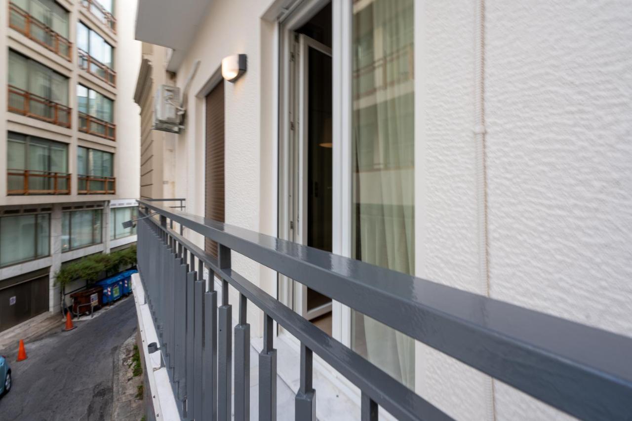 Unique 2 Bedrooms Apartment, Steps To Plaka And Center Apartment Athens