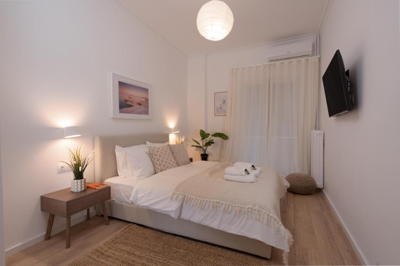 Unique 2 Bedrooms Apartment, Steps To Plaka And Center Apartment Athens